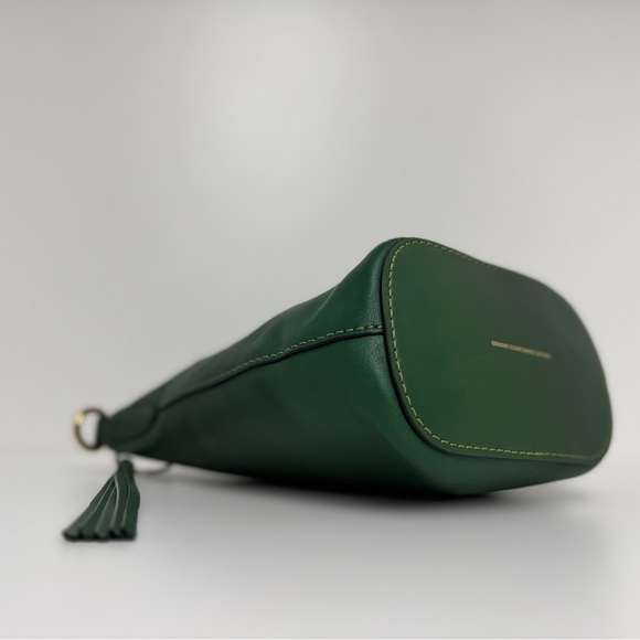 COACH 1941 Dakota Archival Duffle Bag 20 In Govetanned Leather W Cherry Charm - Picture 7 of 12